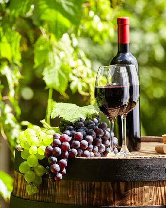Картина по номерам 40x50 Красное вино и гроздья винограда
