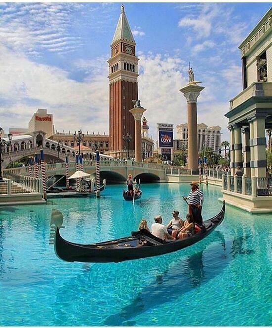 Картина по номерам 40x50 Прогулка на гондоле по сказочной Венеции